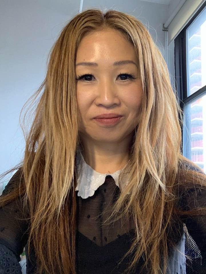 Sonni Mun is a Korean-American immigrant who grew up in a small town in Ohio and the suburbs of New Orleans. During her residency at Mount Sinai Medical Center she discovered her calling as a physician who specialized in end of life care. 
